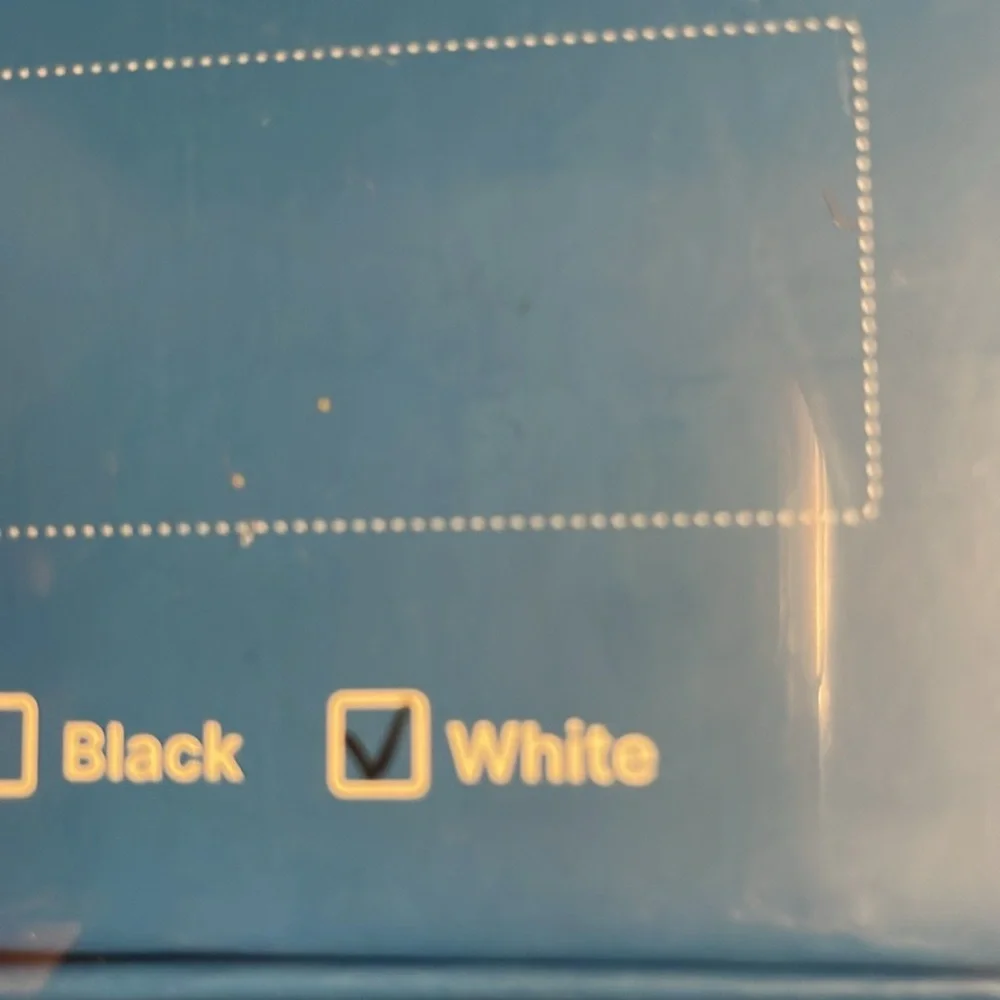 Renpho eye massager. Factory sealed - never opened. - Picture 3 of 4